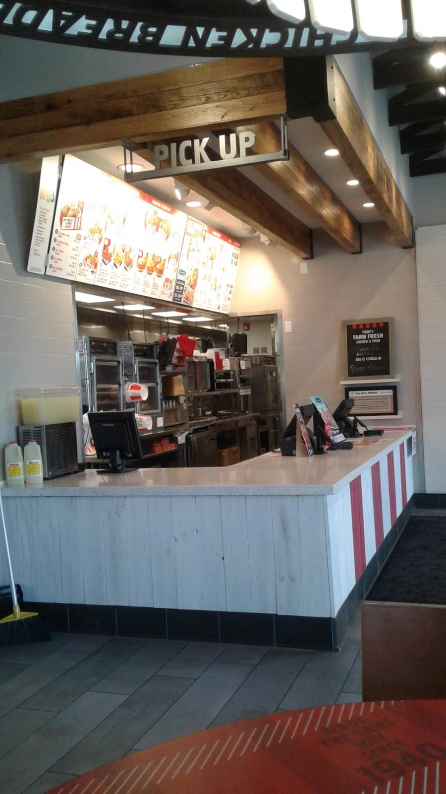 KFC | restaurant | 4458 Clyo Rd, Dayton, OH 45459, USA | 9378482635 OR +1 937-848-2635