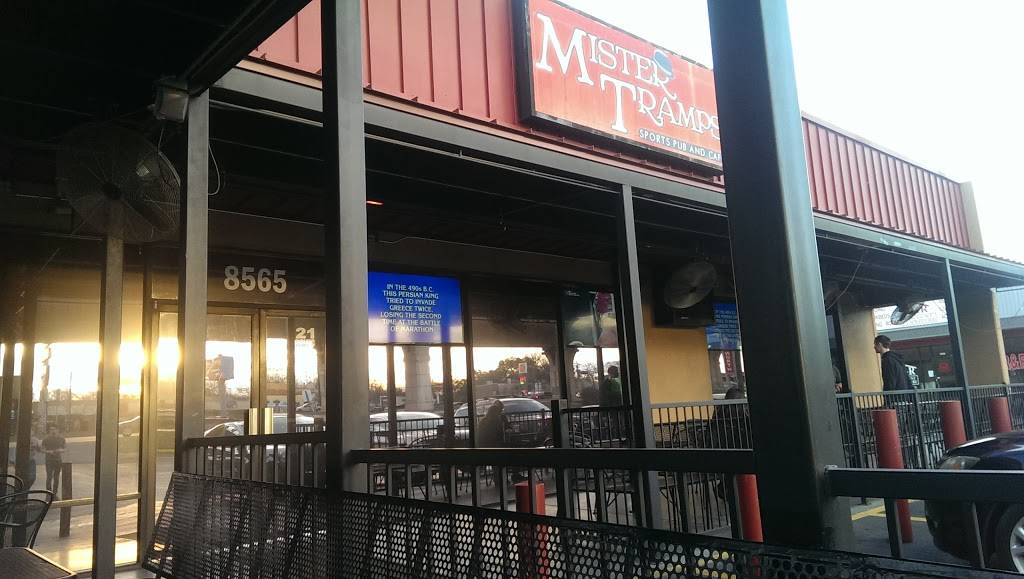 Mister Tramps Sports Pub | restaurant | 8565 Research Blvd, Austin, TX 78758, USA | 5128373500 OR +1 512-837-3500