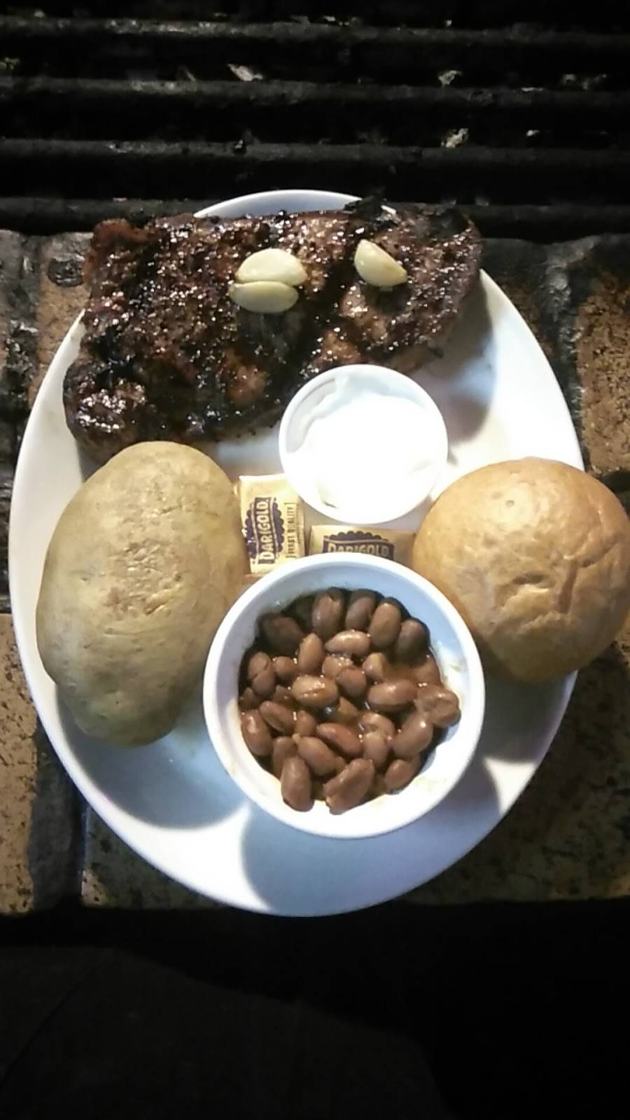 Bills Place | restaurant | 417 4th St, Wheatland, CA 95692, USA | 5306332117 OR +1 530-633-2117