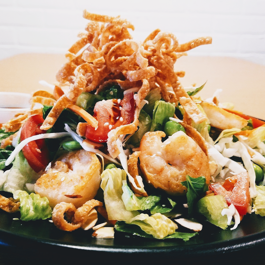 Ah Mah & Son Asian Eatery | restaurant | 4587, 1269 West Ave suite 101, Crossville, TN 38555, USA | 9313370776 OR +1 931-337-0776