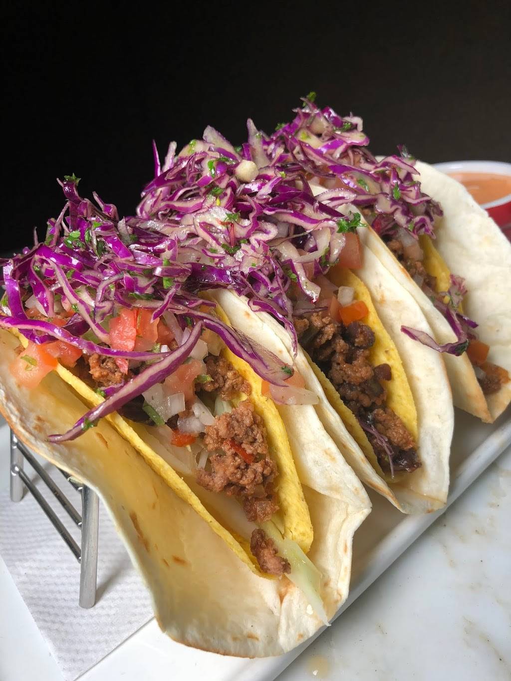 Brown Bear Pub | restaurant | 104 Harrison Ave, West Orange, NJ 07052, USA | 9737363355 OR +1 973-736-3355