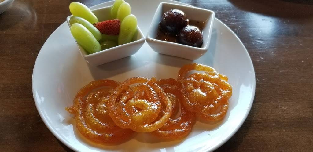 Tandoori Fusion | restaurant | 4600 Chamberlain Ln, Louisville, KY 40241, USA | 5022552590 OR +1 502-255-2590