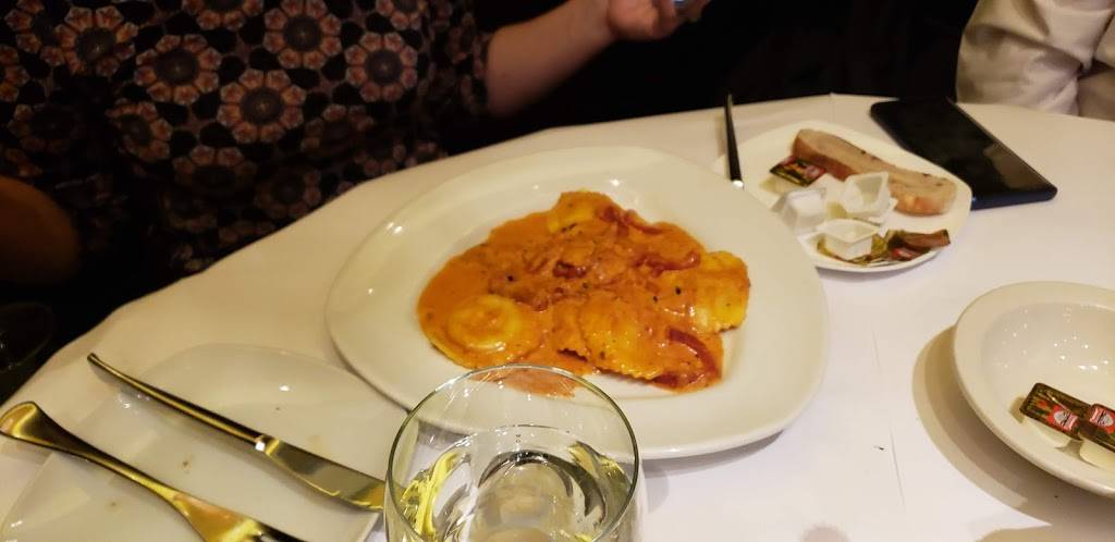 Via Garibaldi | restaurant | 1 N Broadway, White Plains, NY 10601, USA | 9144681888 OR +1 914-468-1888