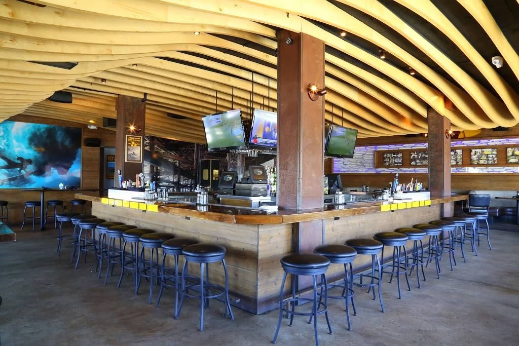 The Duck Dive | restaurant | 4650 Mission Blvd, San Diego, CA 92109, USA | 8582733825 OR +1 858-273-3825