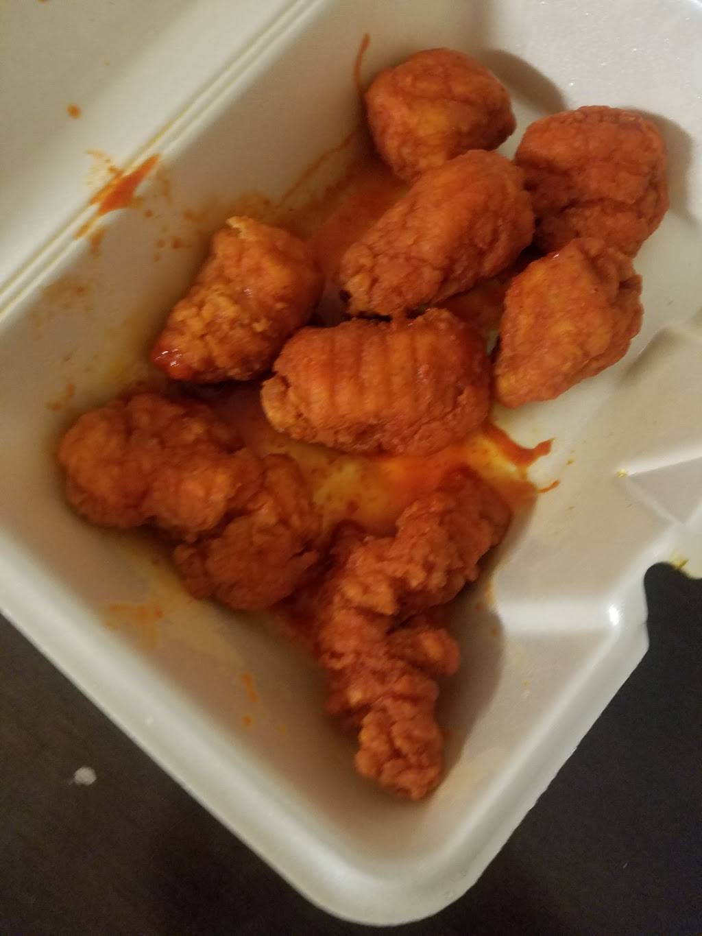 Wingstop | restaurant | 2718 E Berry St, Fort Worth, TX 76105, USA | 8175349464 OR +1 817-534-9464