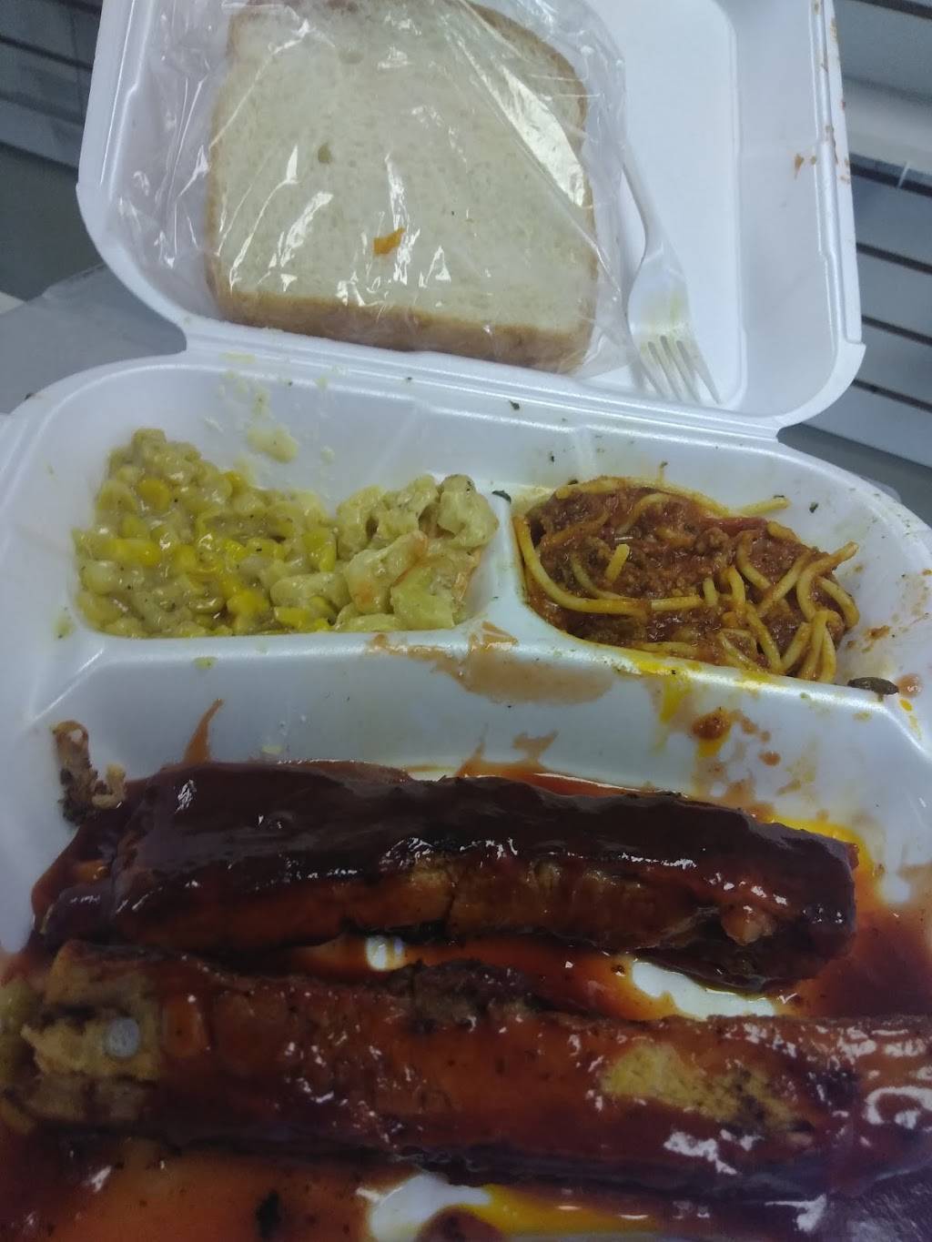 Ninos Express | restaurant | 3070 N Doctor M.L.K. Jr Dr, Milwaukee, WI 53212, USA | 2623997287 OR +1 262-399-7287