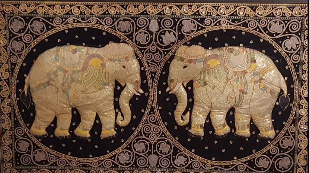 Family Thai Cuisine | restaurant | 9601 Mickelberry Rd NW #111, Silverdale, WA 98383, USA | 3606983663 OR +1 360-698-3663