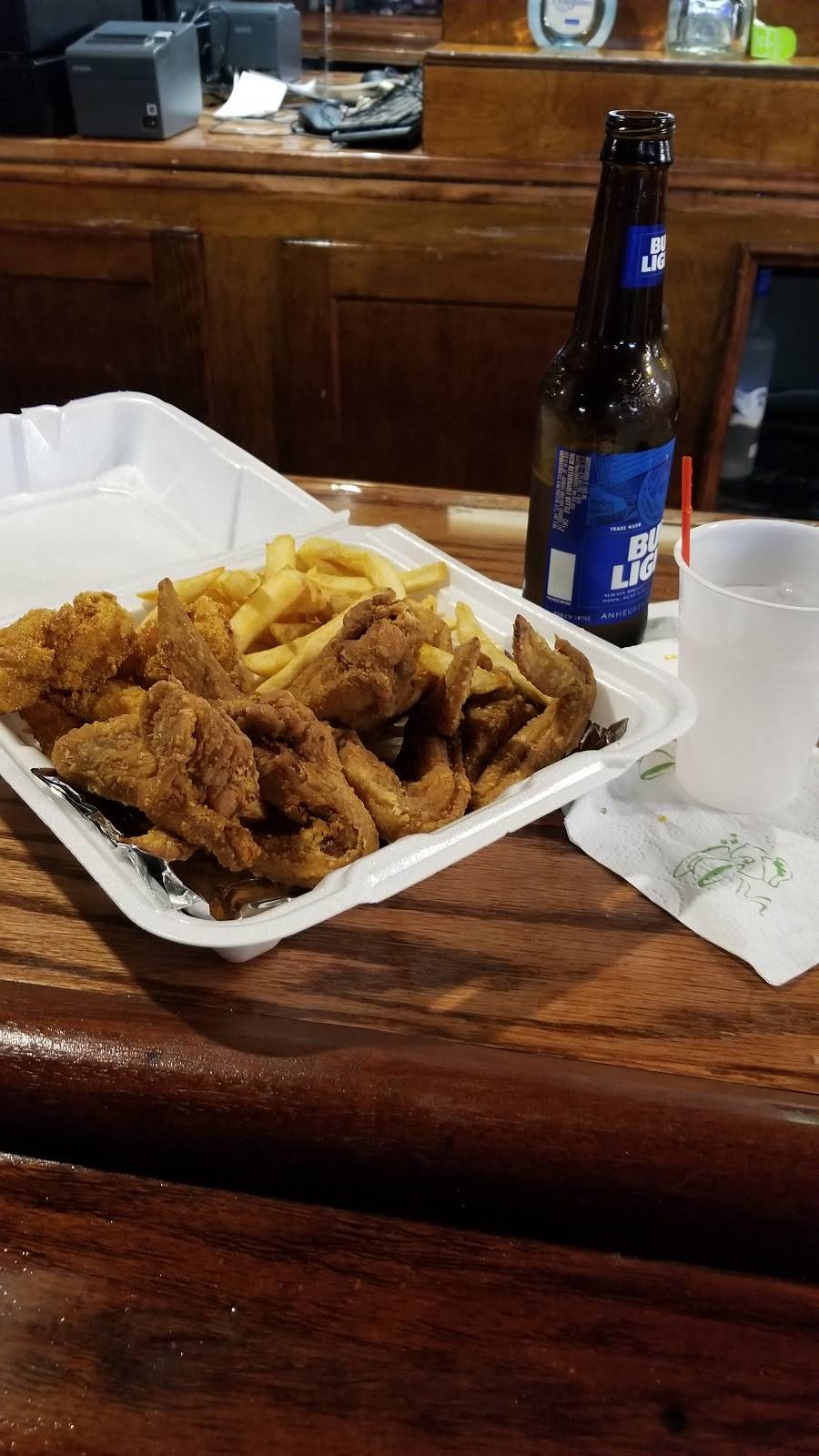 Ken’s Lounge | restaurant | 1701 Lagrange St, Toledo, OH 43608, USA | 4197879728 OR +1 419-787-9728