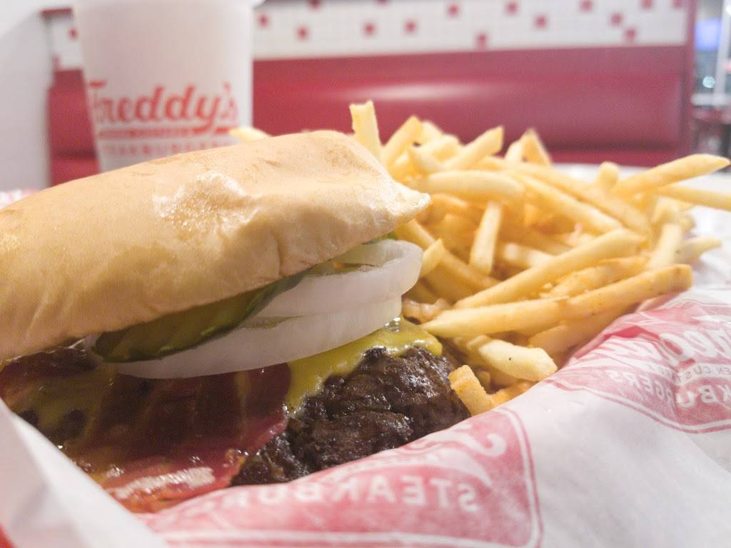 Freddys Frozen Custard & Steakburgers | restaurant | 1680 Garth Brooks Blvd #115, Yukon, OK 73099, USA | 4052654879 OR +1 405-265-4879