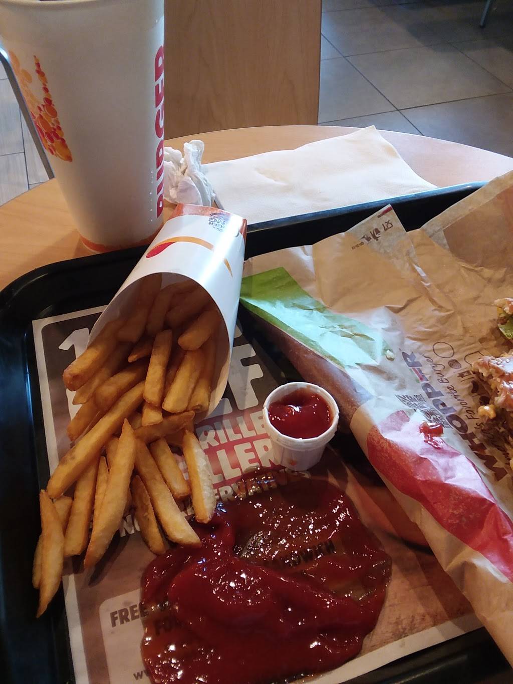 Burger King | restaurant | 14430 28th Pl N, Plymouth, MN 55447, USA | 7635190400 OR +1 763-519-0400