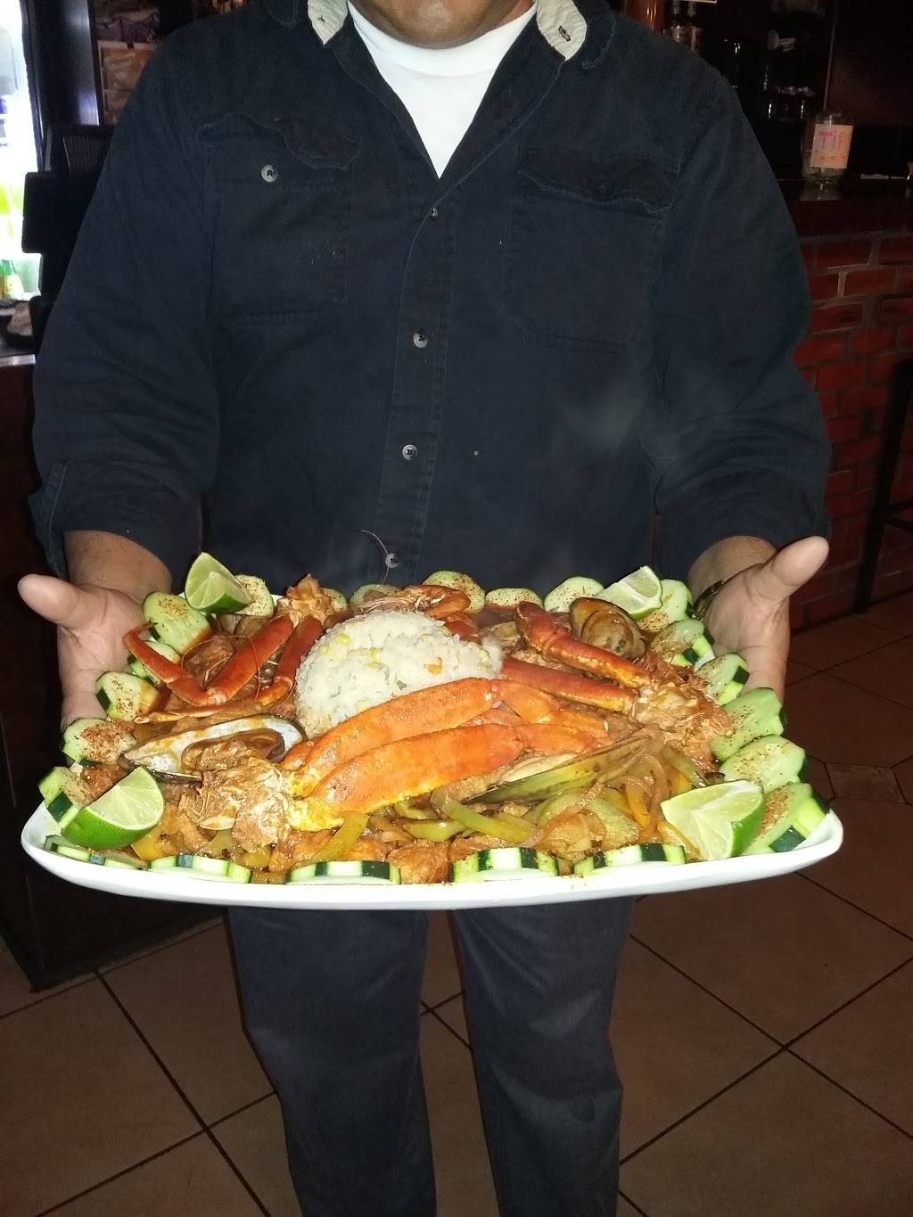 Luna Azul | Cuban Mexican Restaurant Bar | restaurant | 1721 SE 122nd Ave, Portland, OR 97233, USA | 5032525167 OR +1 503-252-5167