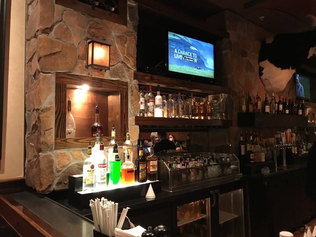 LongHorn Steakhouse | meal takeaway | 125 Church St, Pembroke, MA 02359, USA | 7818264833 OR +1 781-826-4833