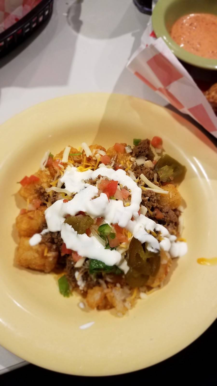 Generals Market | restaurant | 2025-2099 Avenue J, Huntsville, TX 77340, USA | 9362941914 OR +1 936-294-1914