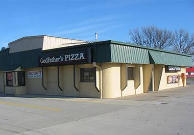 Godfathers Pizza | meal delivery | 625 Hawkeye Ave SW, Le Mars, IA 51031, USA | 7125464159 OR +1 712-546-4159