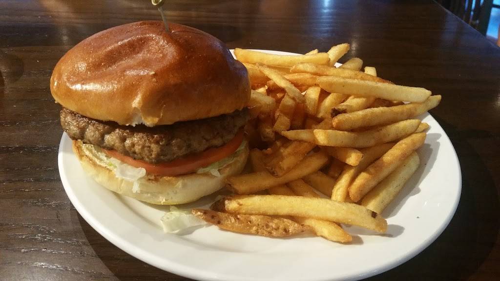 Tap & Pour | restaurant | Mississauga, ON L4W 1S9, Canada | 4167762658 OR +1 416-776-2658