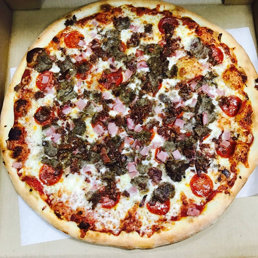 Dallis Pizzeria | restaurant | 101 N Country Club Rd, Lake Mary, FL 32746, USA | 4073022707 OR +1 407-302-2707