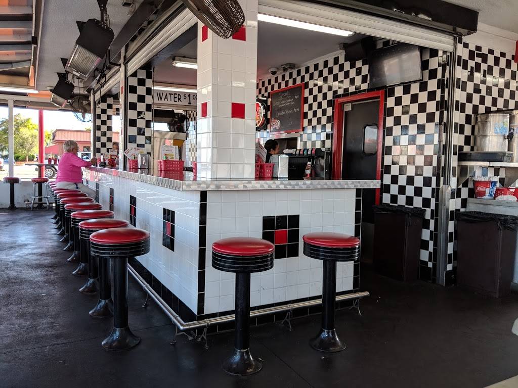 Hob Nob Drive In Restaurant | restaurant | 1701 N Washington Blvd, Sarasota, FL 34234, USA | 9419555001 OR +1 941-955-5001