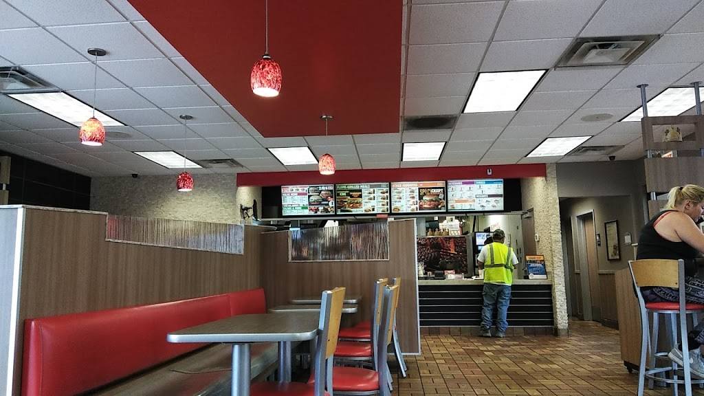 Burger King | restaurant | 10550 S Ave B, Chicago, IL 60617, USA | 7737682961 OR +1 773-768-2961
