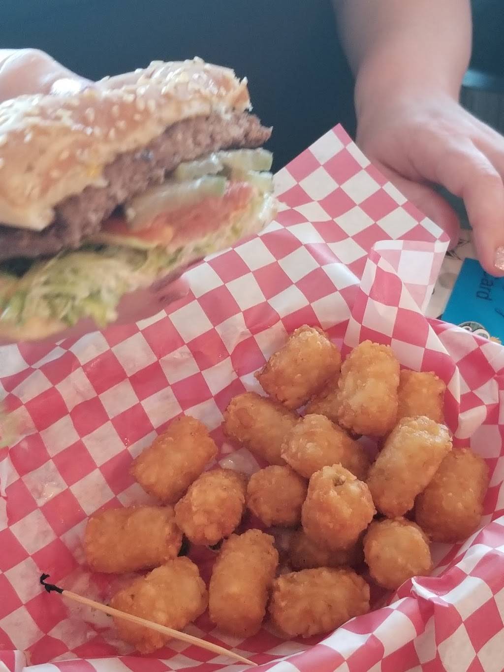 Snack Shack | restaurant | 6185 Eastside Rd, Redding, CA 96001, USA | 5302434966 OR +1 530-243-4966