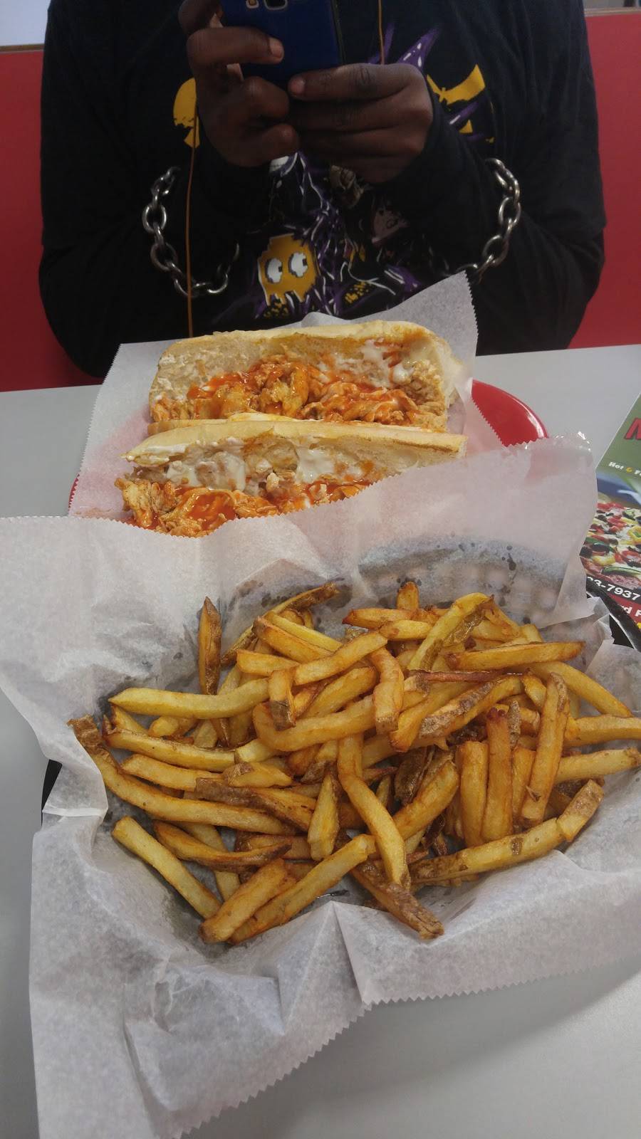 Mels Pizza Eatery | restaurant | 3520 Concord Rd, Aston, PA 19014, USA | 4844837937 OR +1 484-483-7937