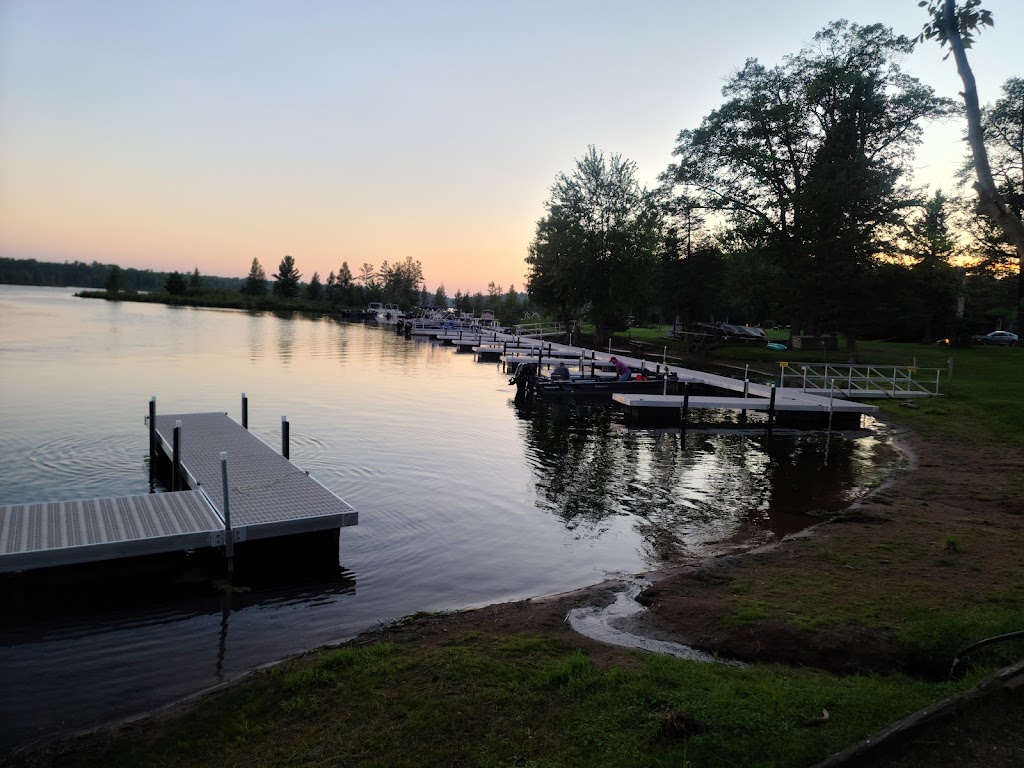 The Landing Resort | restaurant | 8225 N County Rd CC, Hayward, WI 54843, USA | 7154623626 OR +1 715-462-3626