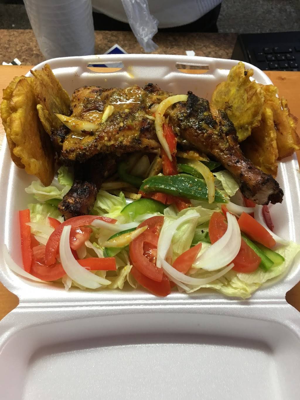 Le Gout secret des caraibes | restaurant | 9191 Rue de Marseille, Montréal, QC H1L 1T2, Canada | 5143553536 OR +1 514-355-3536