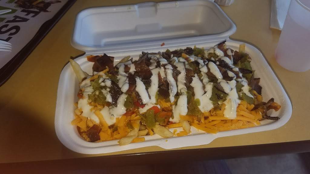 Wienerschnitzel | restaurant | 18284 Collier Ave #200, Lake Elsinore, CA 92530, USA | 9516745817 OR +1 951-674-5817