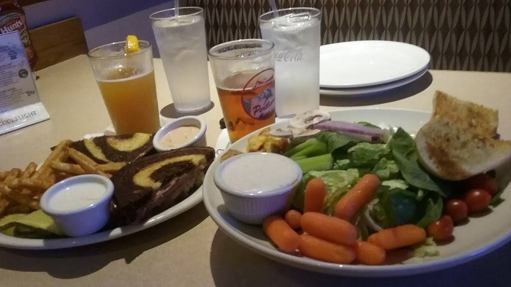 Buddies Sports Bar & Grill | restaurant | 18520 SW Farmington Rd, Aloha, OR 97007, USA | 5036425151 OR +1 503-642-5151