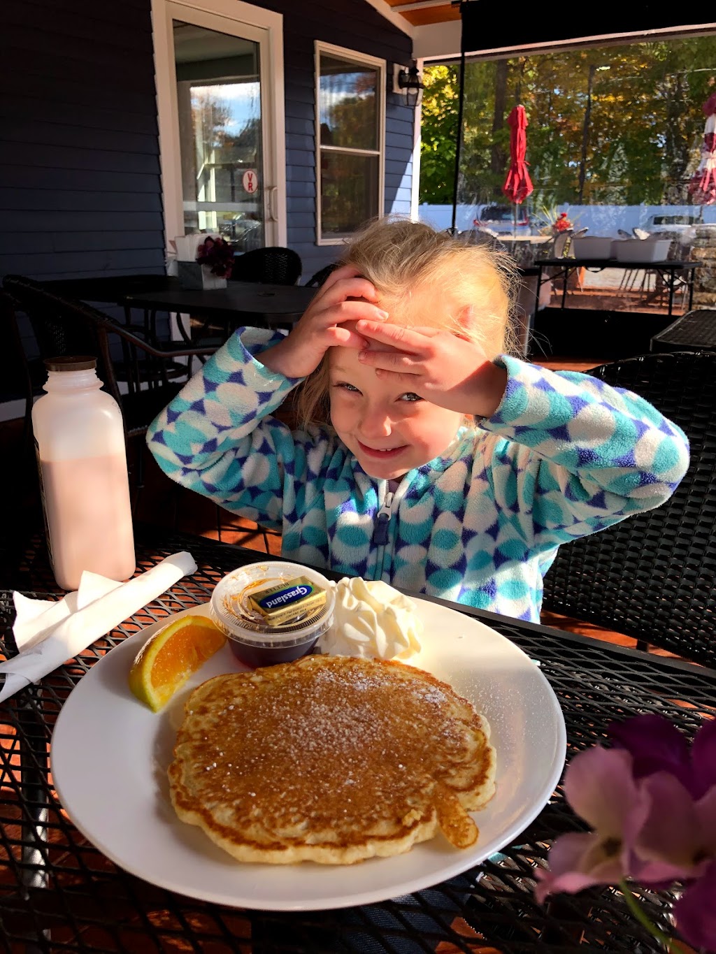 Kellys Roots Cafe And Marketplace | cafe | 13 Luzerne Rd, Queensbury, NY 12804, USA | 5187416141 OR +1 518-741-6141