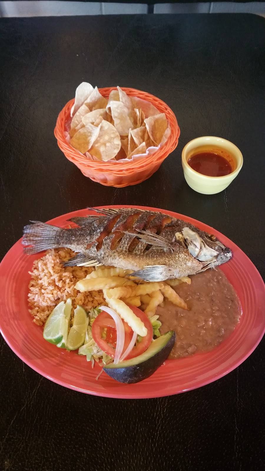 El Michoacano Restaurant | restaurant | 125 Baker St, Coalinga, CA 93210, USA | 5599341454 OR +1 559-934-1454