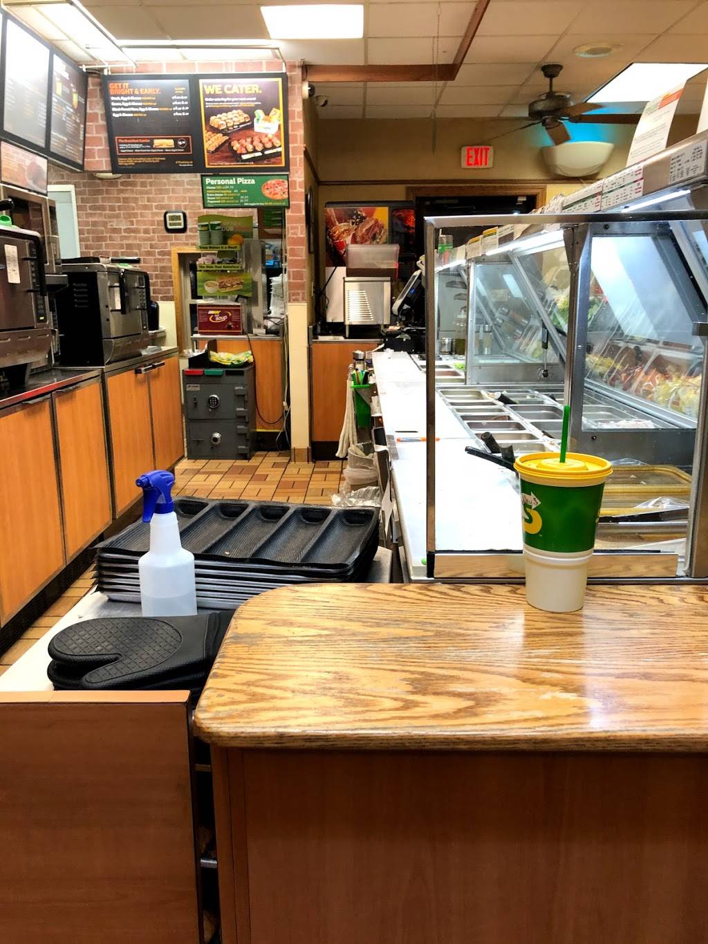 Subway | meal takeaway | 620 MN-23 W, Paynesville, MN 56362, USA | 3202437676 OR +1 320-243-7676