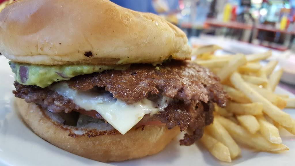 Steak n Shake | restaurant | 17325 Lorain Ave, Cleveland, OH 44111, USA | 2166881086 OR +1 216-688-1086