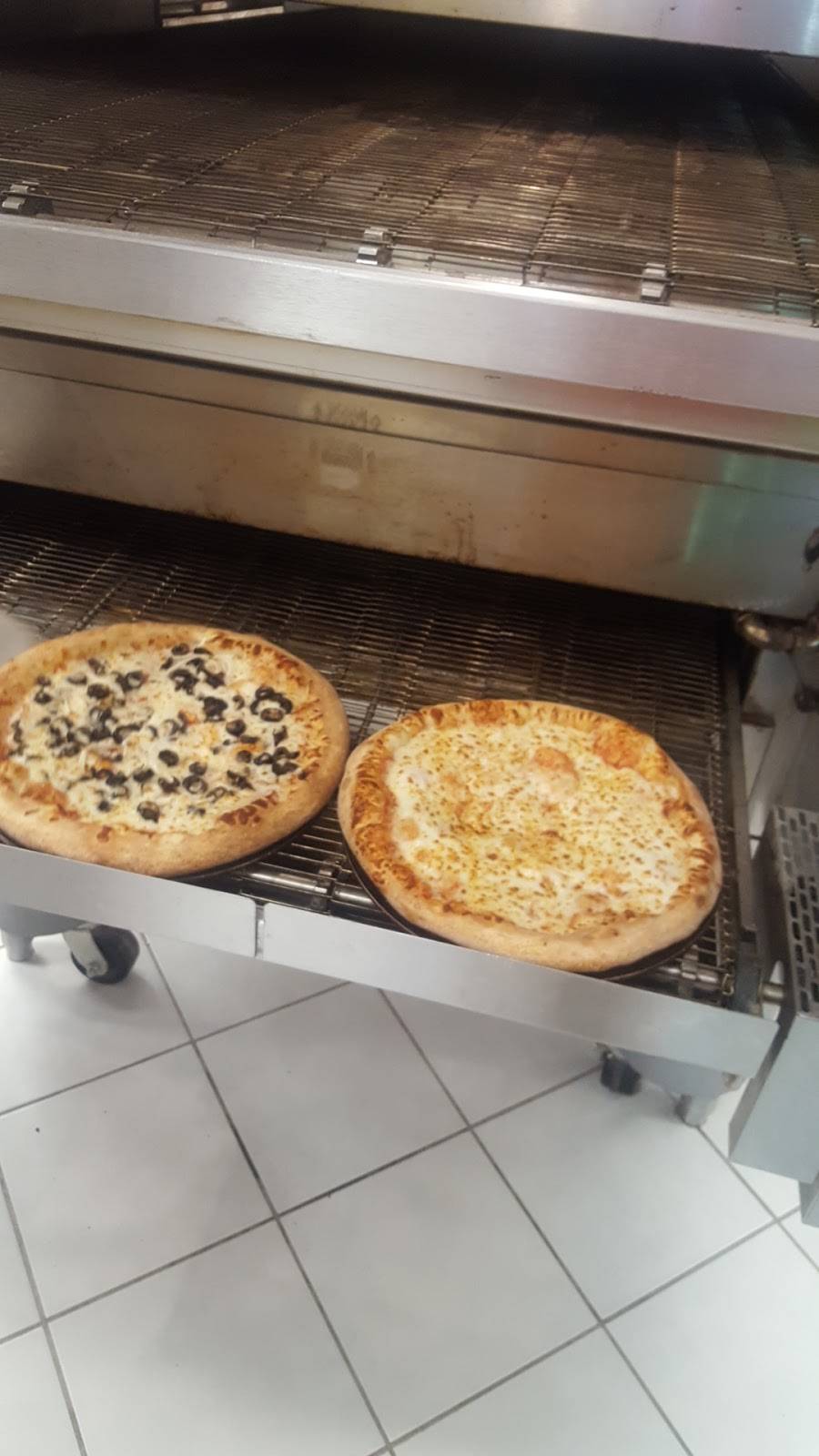 Papa Johns Pizza | restaurant | 14521 Sherman Way Unit B, Van Nuys, CA 91405, USA | 8189018484 OR +1 818-901-8484