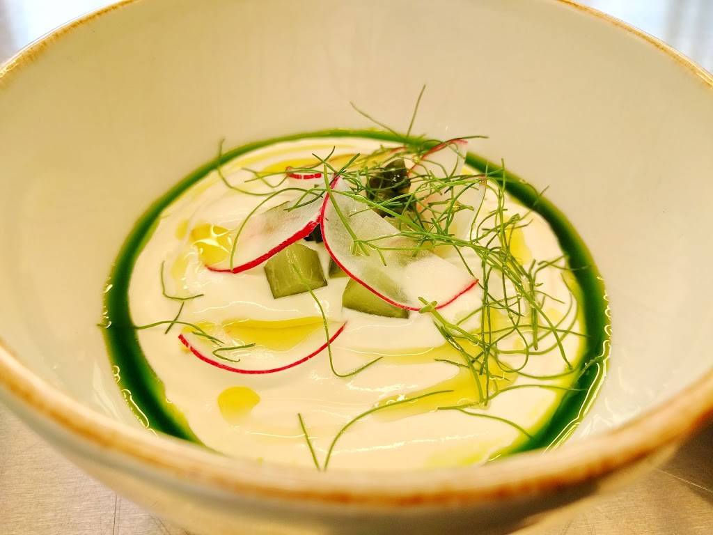 Vasilis Kitchen | restaurant | 705 Center Point Way, Gaithersburg, MD 20878, USA | 3019771011 OR +1 301-977-1011