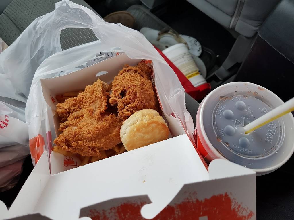 Popeyes Louisiana Kitchen | restaurant | 1351 Forest Ave, Staten Island, NY 10302, USA | 7187201545 OR +1 718-720-1545