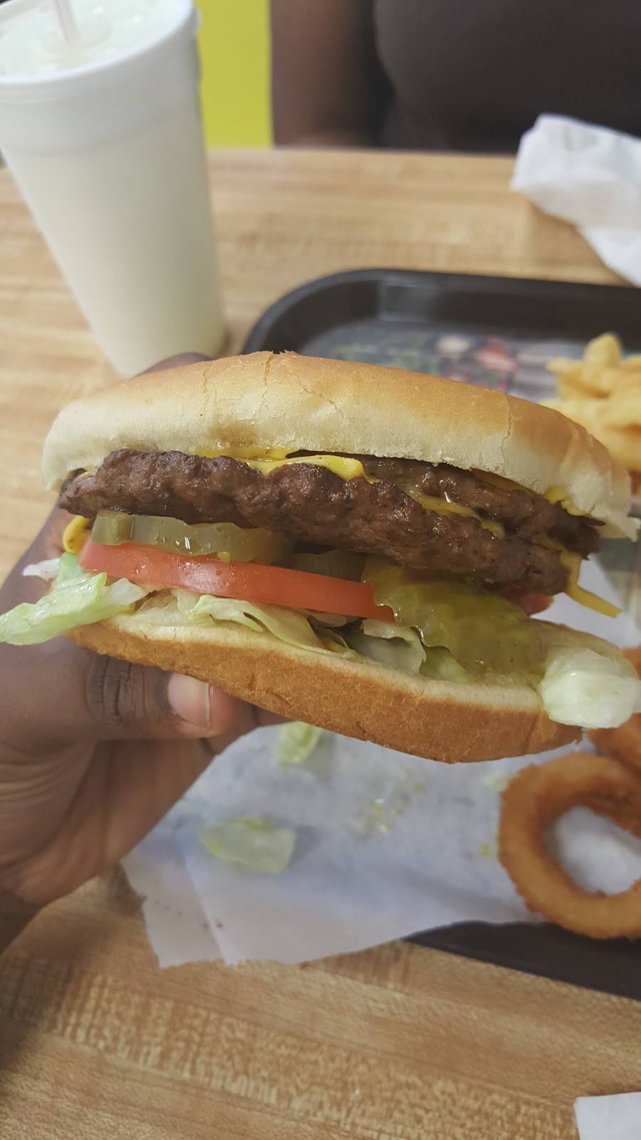 What-A-Burger | restaurant | 1252 Old Charlotte Rd SW, Concord, NC 28027, USA | 7047860015 OR +1 704-786-0015