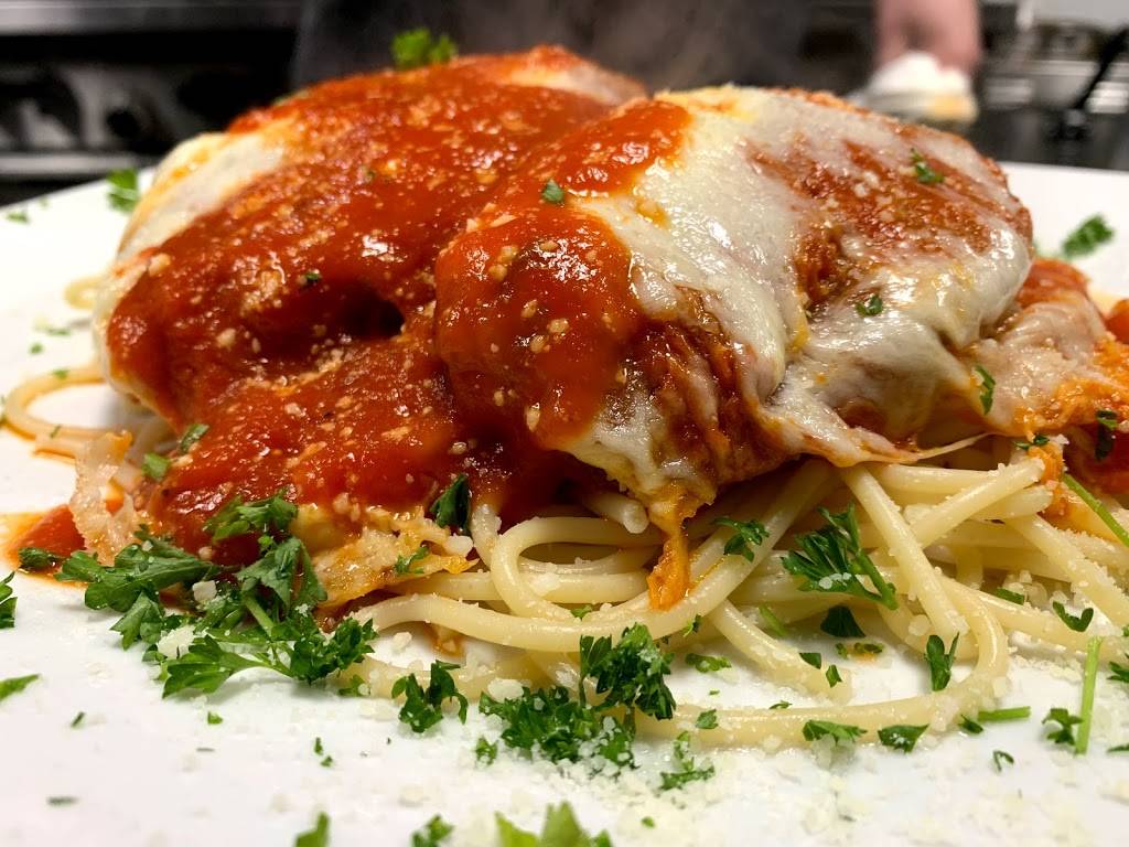 Castuccis Italian Restaurant | restaurant | 4332 Long Beach Rd SE, Southport, NC 28461, USA | 9104776755 OR +1 910-477-6755