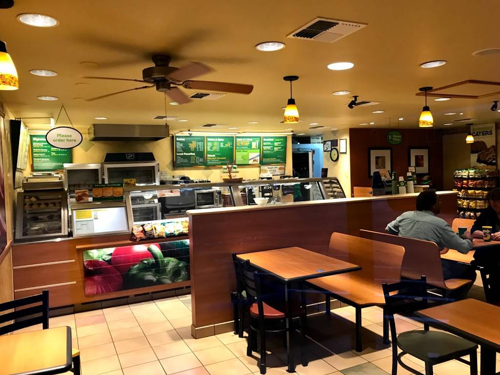 Subway | meal takeaway | 40840 Sierra Dr, Three Rivers, CA 93271, USA | 5595610782 OR +1 559-561-0782