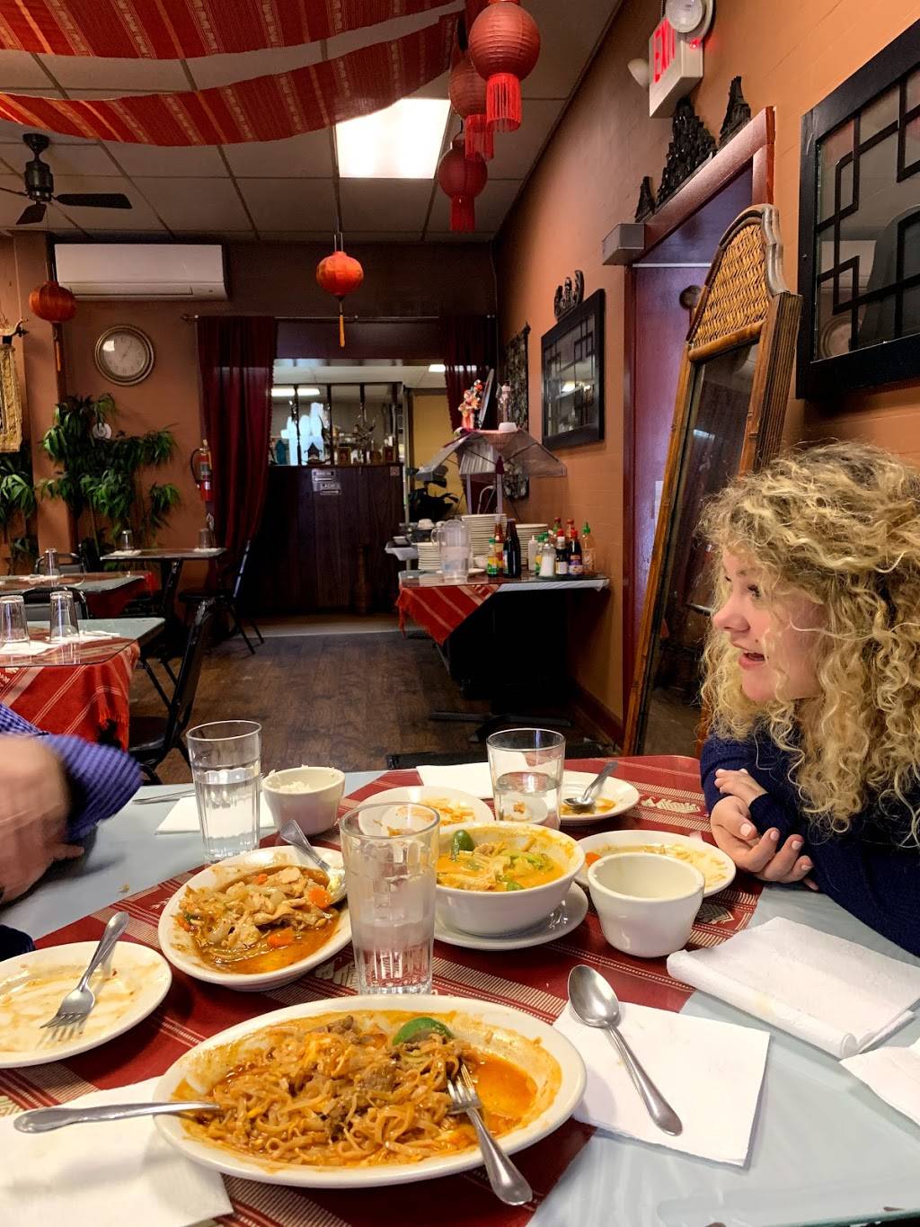 Thai Lao Restaurant | restaurant | 1229 N 8th St, Sheboygan, WI 53081, USA | 9204522233 OR +1 920-452-2233