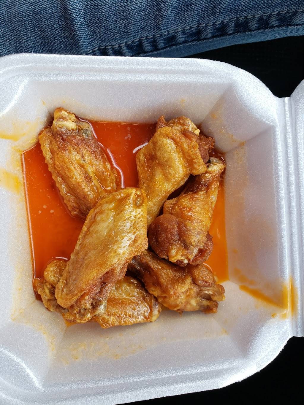 Wild Wild Wings | restaurant | 4900 Jackman Rd, Toledo, OH 43613, USA | 4194786000 OR +1 419-478-6000