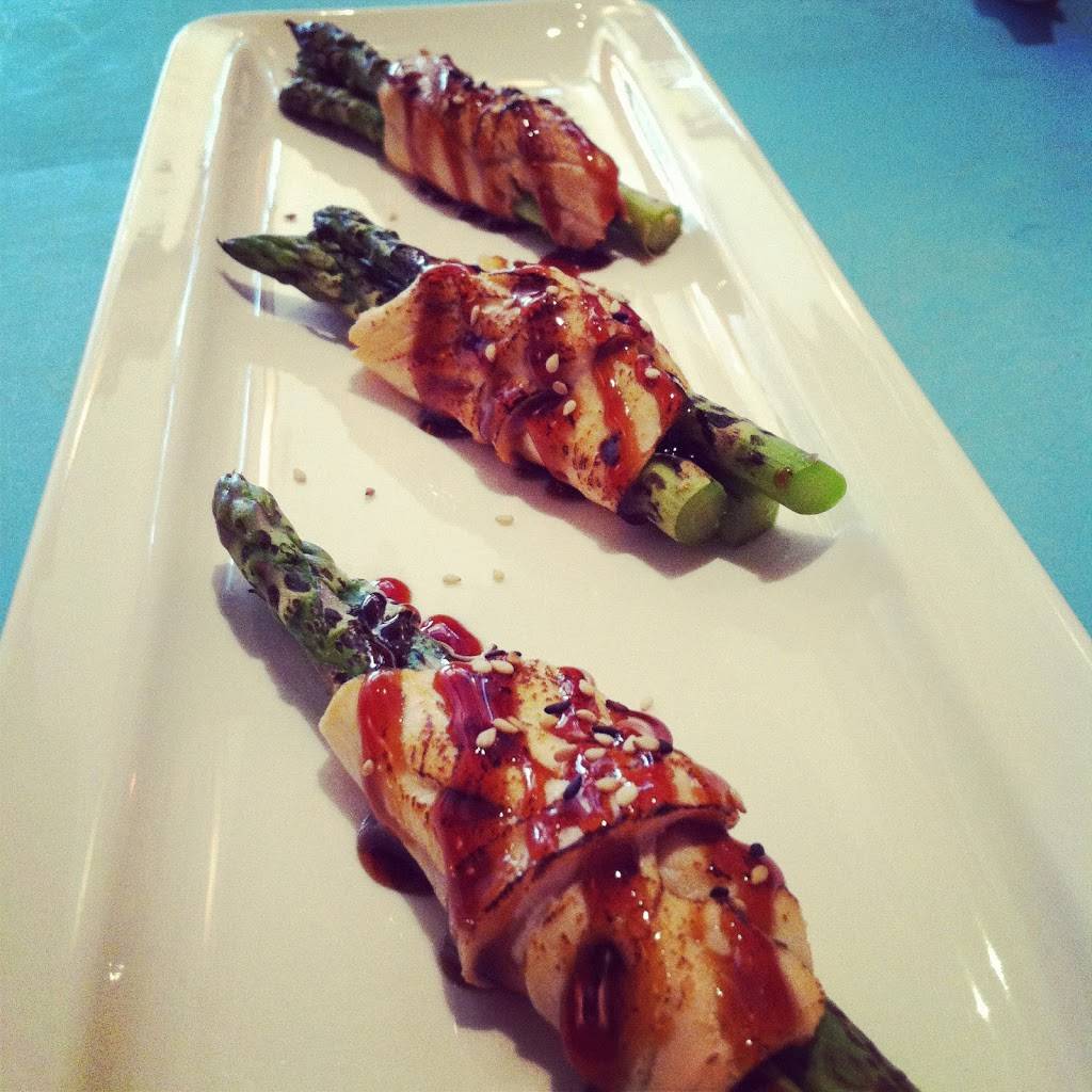 Yindee Restaurant | meal delivery | 1824 W Addison St, Chicago, IL 60613, USA | 7735254040 OR +1 773-525-4040