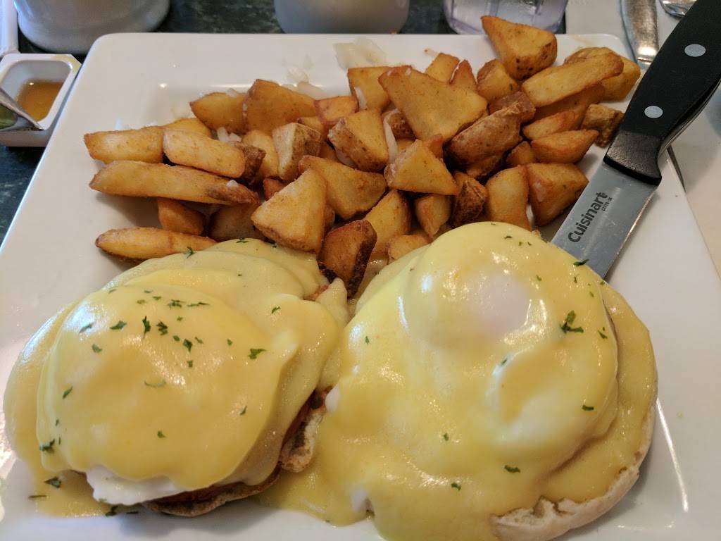 The Symposium Family Dining | restaurant | 851 Mt Pleasant St, New Bedford, MA 02745, USA | 5089958234 OR +1 508-995-8234