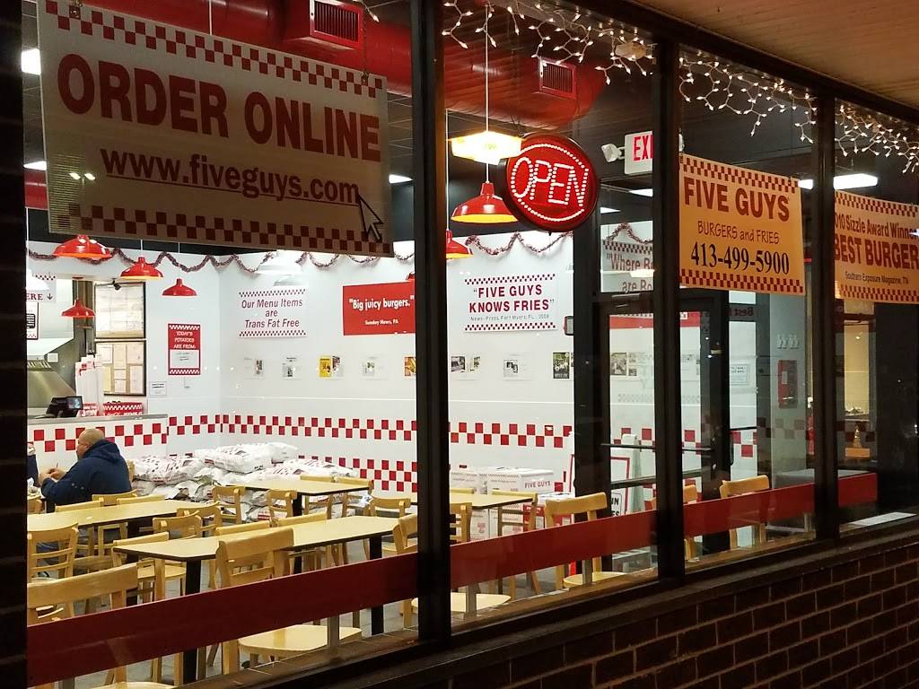 Five Guys | meal takeaway | 660 Merrill Rd, Pittsfield, MA 01201, USA | 4134995900 OR +1 413-499-5900