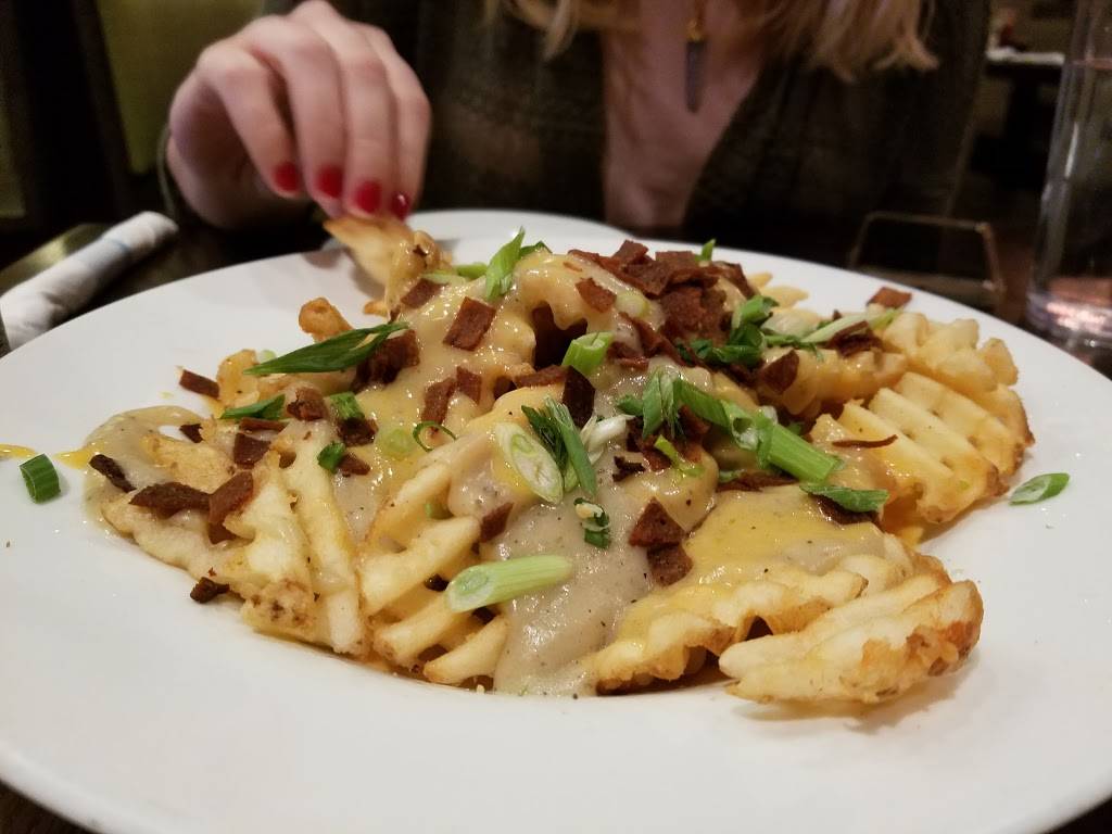 The Chicago Diner, Logan Square | restaurant | 2333 N Milwaukee Ave, Chicago, IL 60647, USA | 7732523211 OR +1 773-252-3211