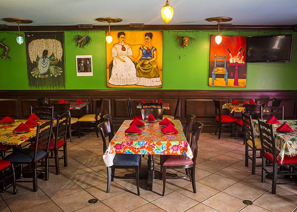 Sergios Place | restaurant | 6966 W North Ave, Chicago, IL 60707, USA | 7736225555 OR +1 773-622-5555