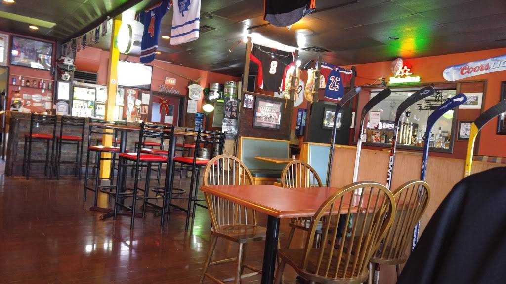 Wahoo Bar & Grill | restaurant | 39 Dundas St E, Trenton, ON K8V 1K6, Canada | 6133925551 OR +1 613-392-5551