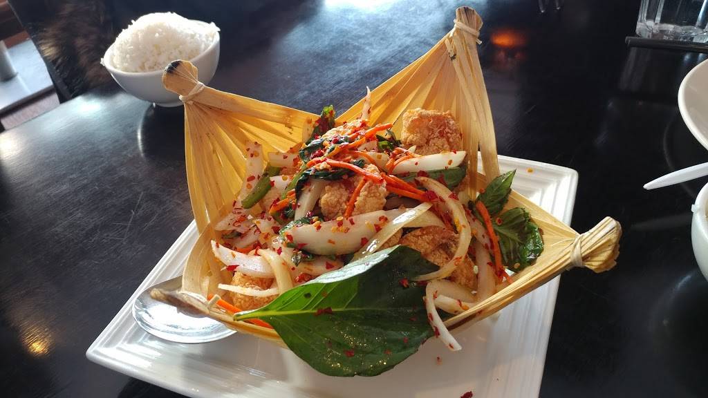 Peppercorns Kitchen | restaurant | 620 Davis St, Evanston, IL 60201, USA | 8475638461 OR +1 847-563-8461