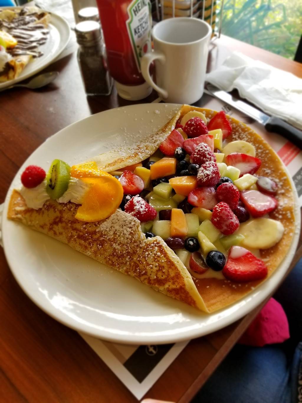 Coco Frutti Victoriaville | restaurant | 950 Boulevard Jutras E, Victoriaville, QC G6S 1E4, Canada | 8193572213 OR +1 819-357-2213