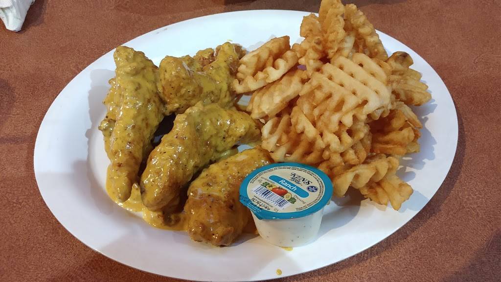 Dicks Wings and Grill Argyle | restaurant | 6055 Youngerman Cir, Jacksonville, FL 32244, USA | 9047781101 OR +1 904-778-1101