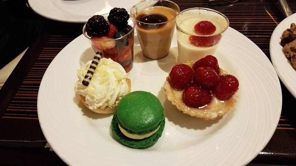 Choices, The Buffet | restaurant | 11154 CA-76, Pala, CA 92059, USA | 7605102299 OR +1 760-510-2299